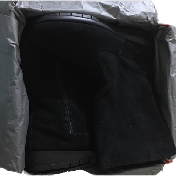 Aerosoles Plantation Black Suede Boots 10 1/2 M - Picture 2 of 7